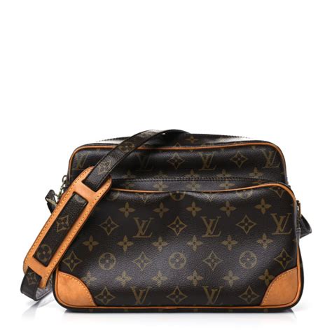 louis vuitton nil 28|LOUIS VUITTON Monogram Nil 28 1136252 .